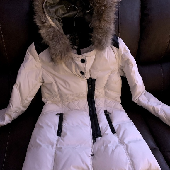 Jacket - Picture 1 of 4